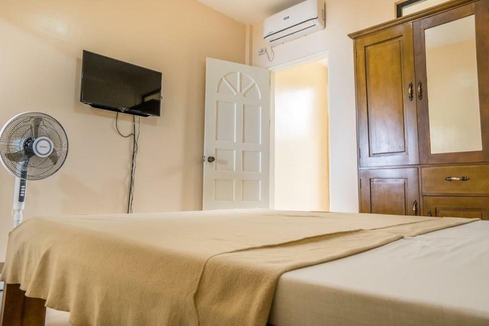 Kellocks' Seaview Apartelle Dalaguete Bagian luar foto