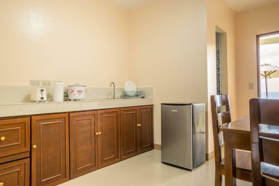 Kellocks' Seaview Apartelle Dalaguete Bagian luar foto